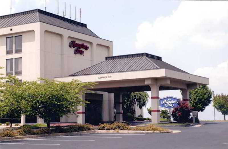 哈里森堡大学希尔顿恒庭酒店 外观 照片